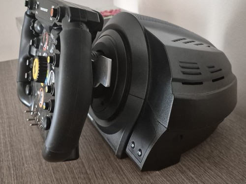 Thrustmaster t300 volante - thrustmaster,